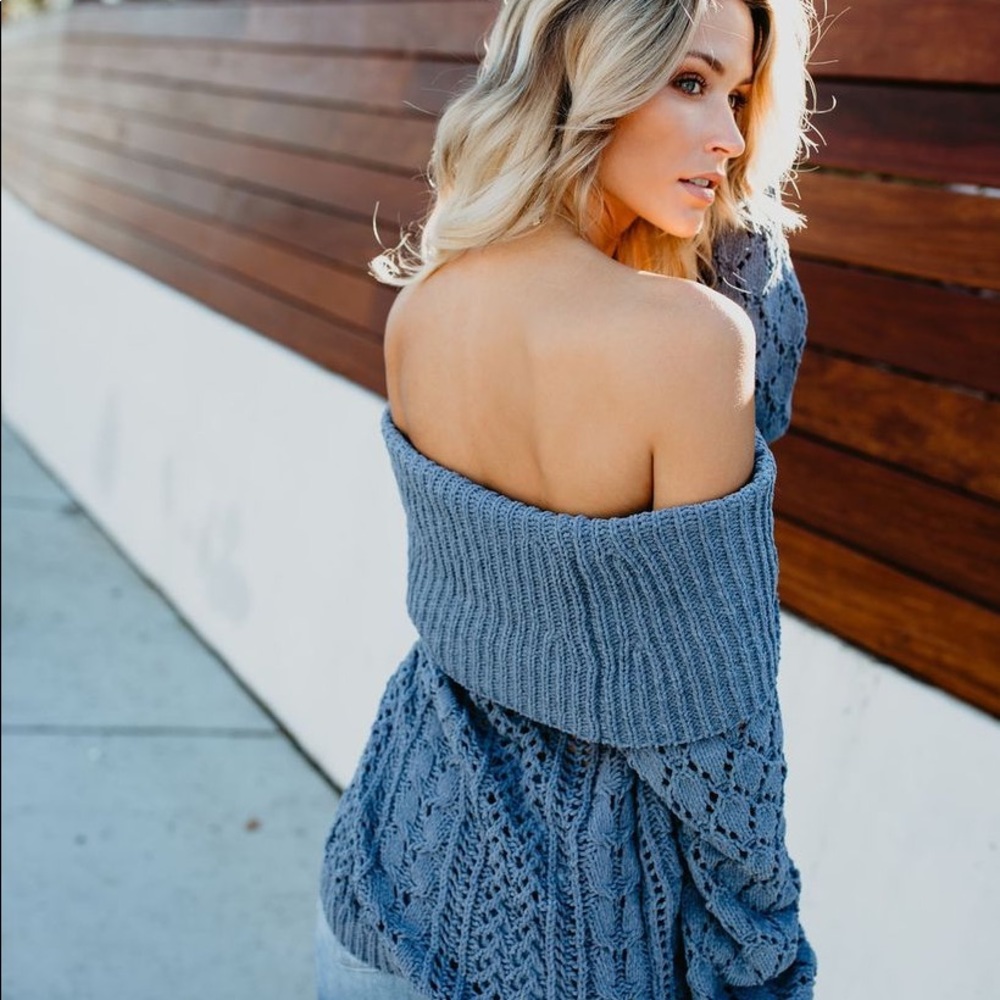 Vici kiss + makeup chenille fold over sweater